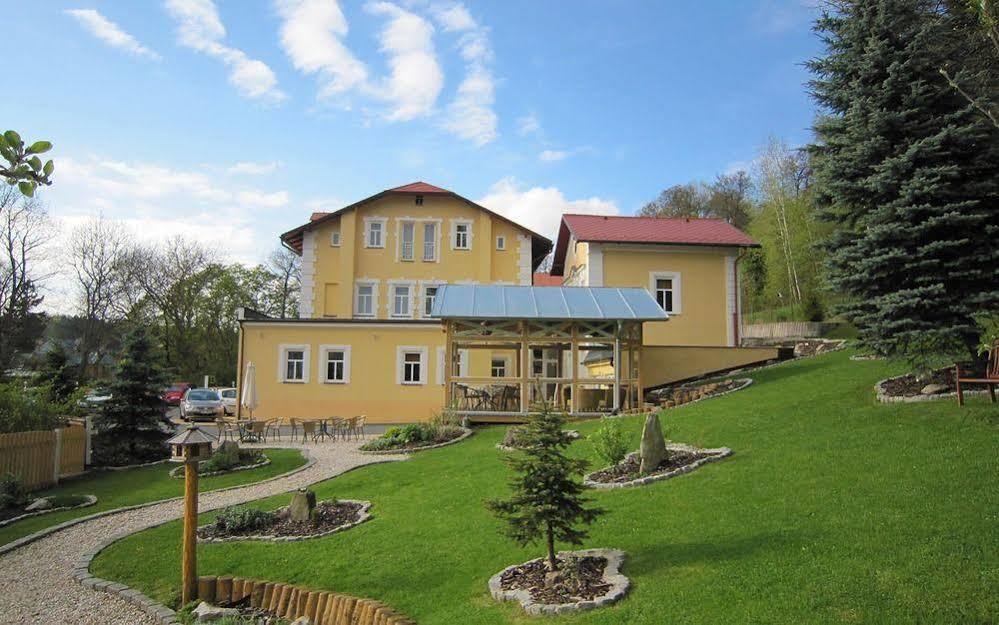Boutique Hotel Swisshouse Mariánské Lázně Exterior foto